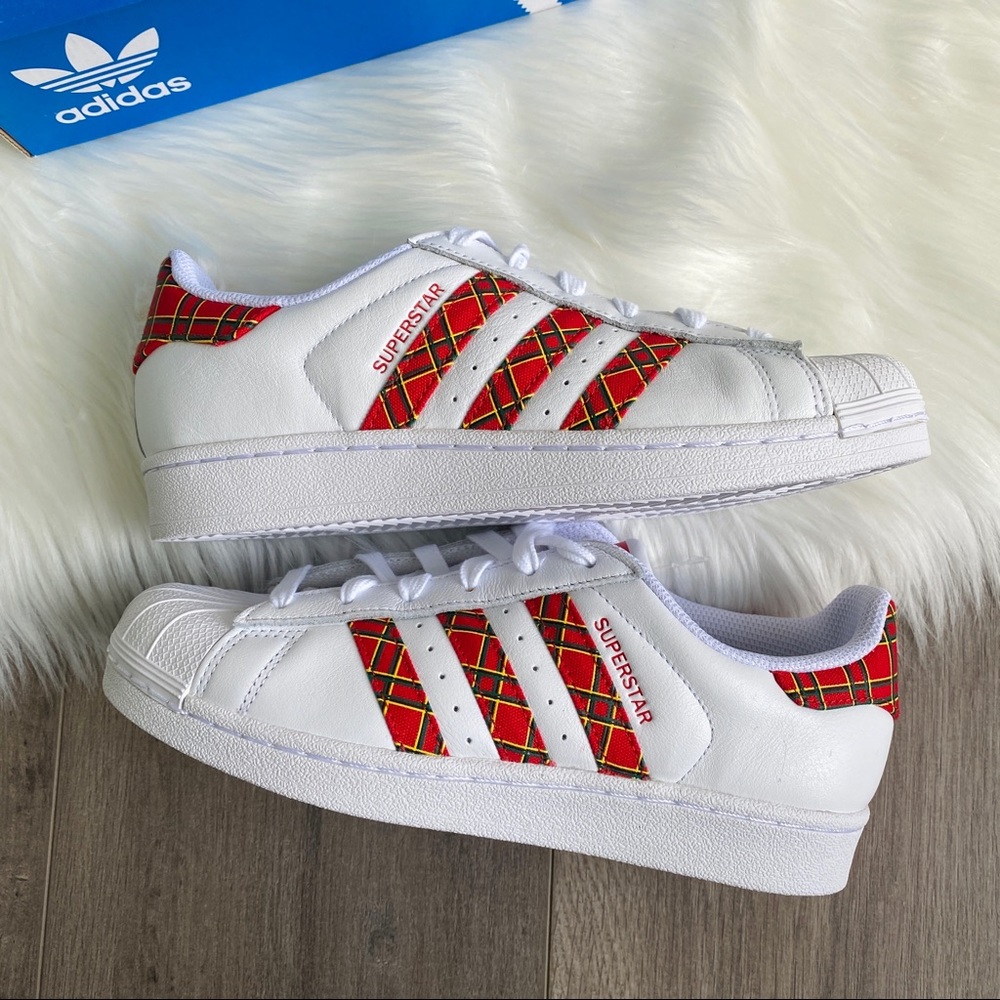 NWT Adidas Originals Superstar Women’s Shoes - Picture 9 of 9